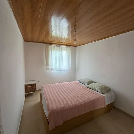 Guenes Tatil Koeyue * Dikili